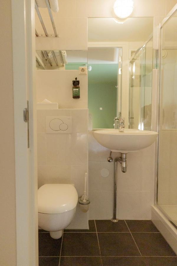 FLOATS by H2OTEL Rotterdam Esterno foto